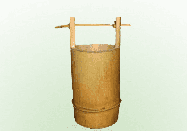 竹製花入れ近年作品 年代物・作家物花入れでない