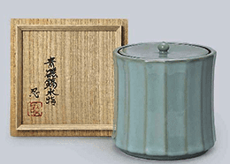川瀬忍作:青磁縦縞模様水指